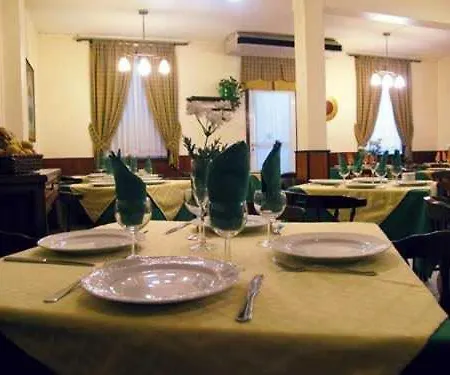 Hotel Casablanca *